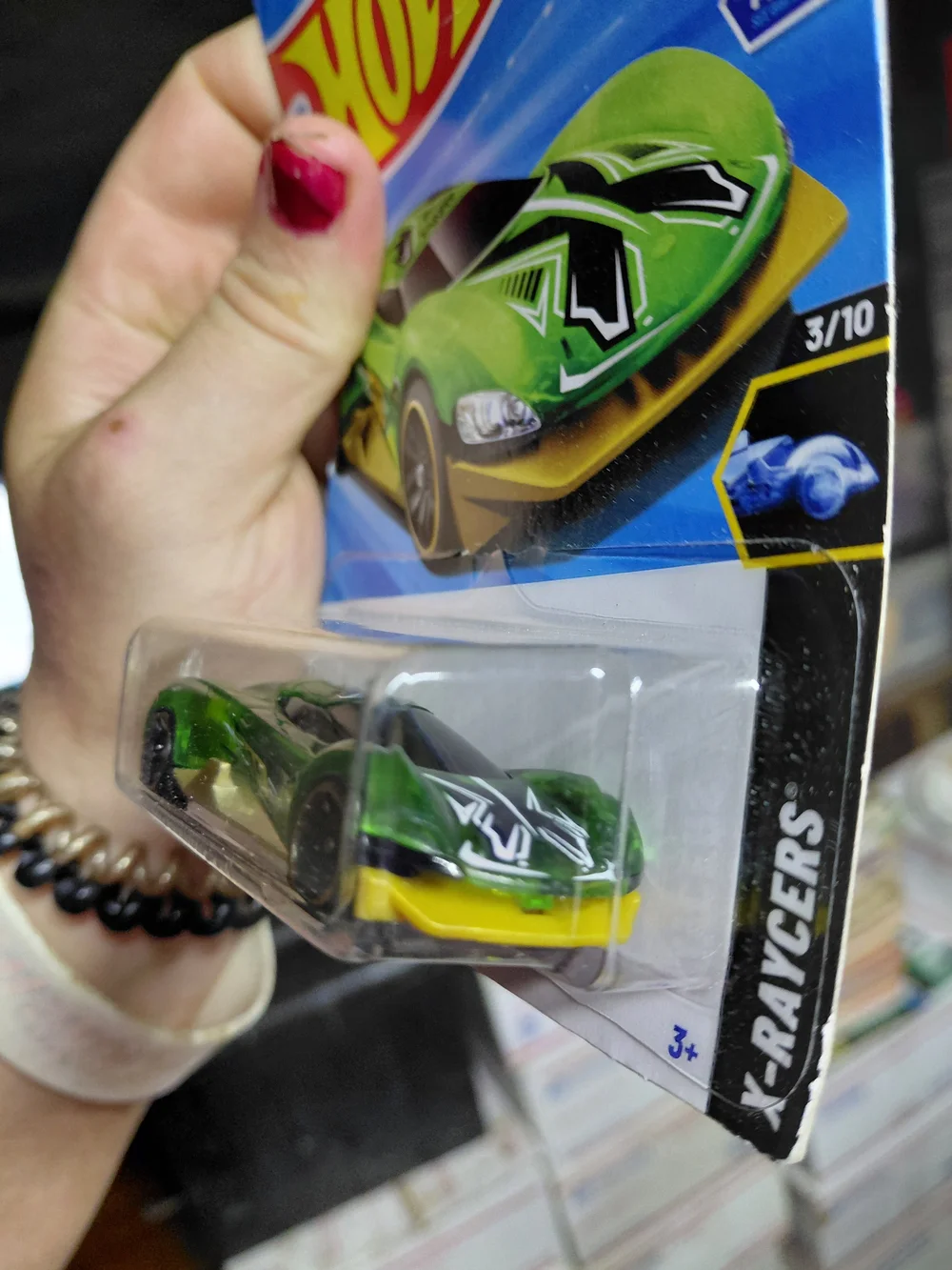 Hot Wheels Crescendo from the 2025 X-Raycers series (3/10, collector number 37/2